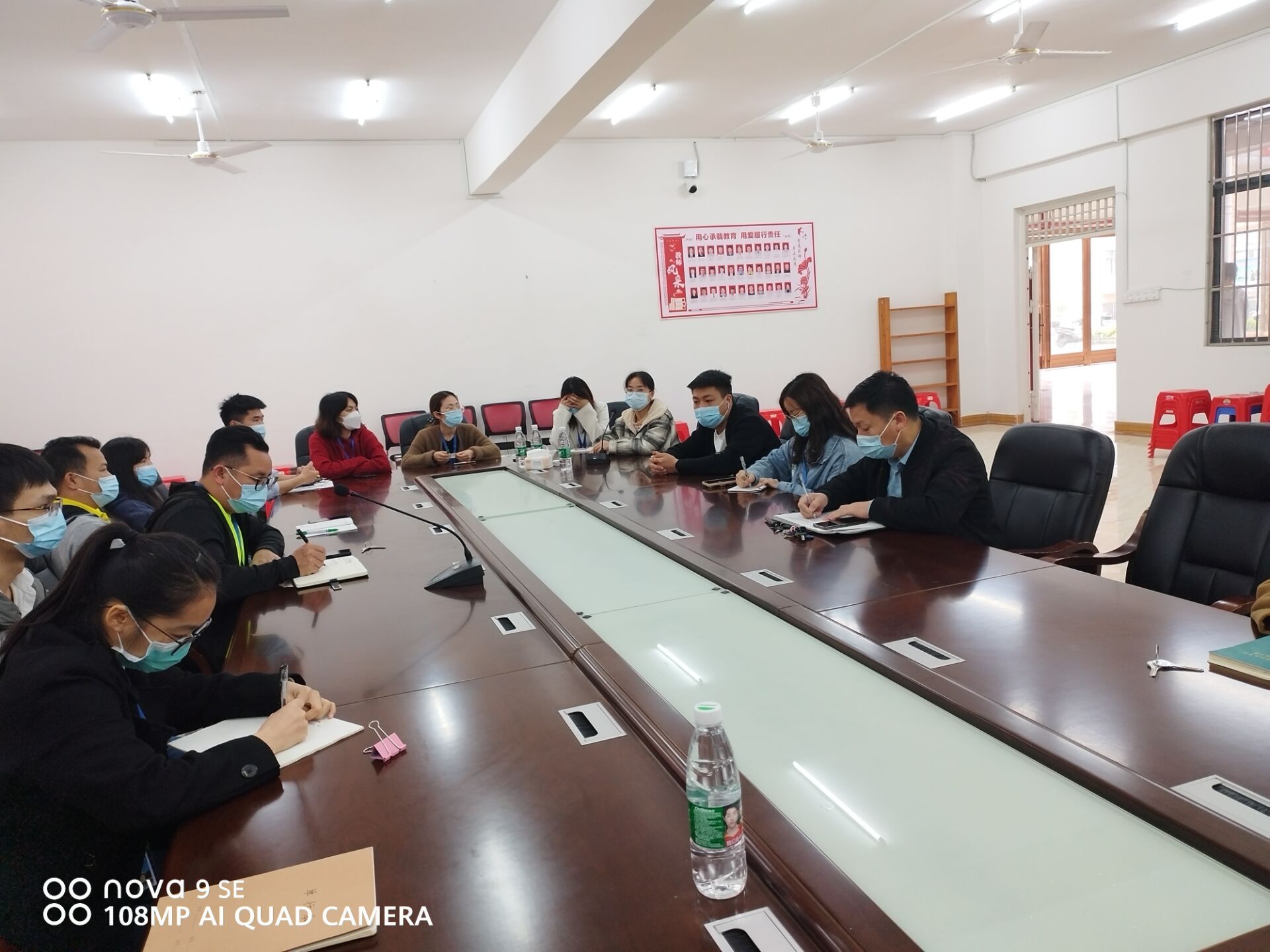 加強后勤服務(wù)管理，嚴抓食品安全質(zhì)量關(guān)